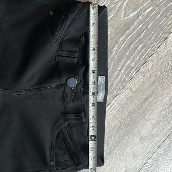 Women's Black Jeans - Picture 2 of 8